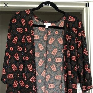 BNWT Small LuLaRoe Lindsay